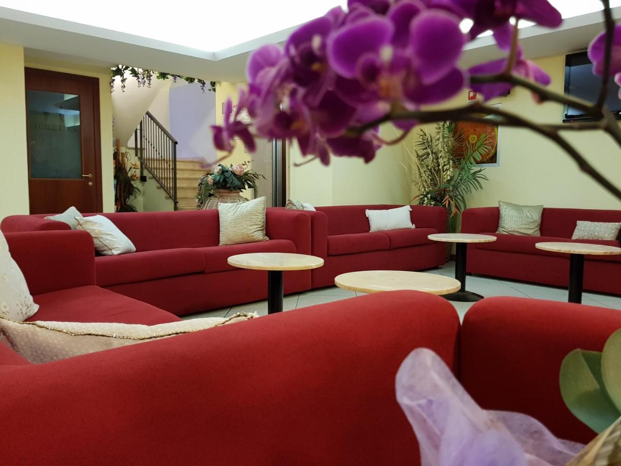 Hotel Beppe Римини Экстерьер фото